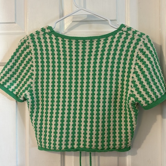 Women’s Zara Green & White Crochet Cropped Lace Up Top Sweater Size Small - Picture 8 of 9